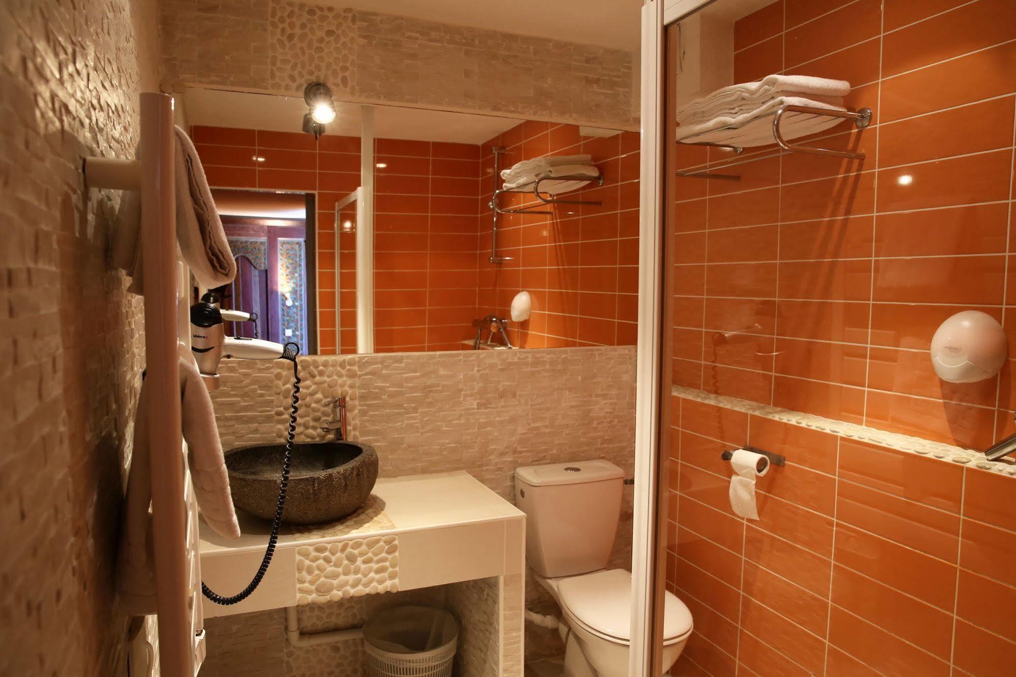 L'Oyat Hotel ลากาโน ภายนอก รูปภาพ